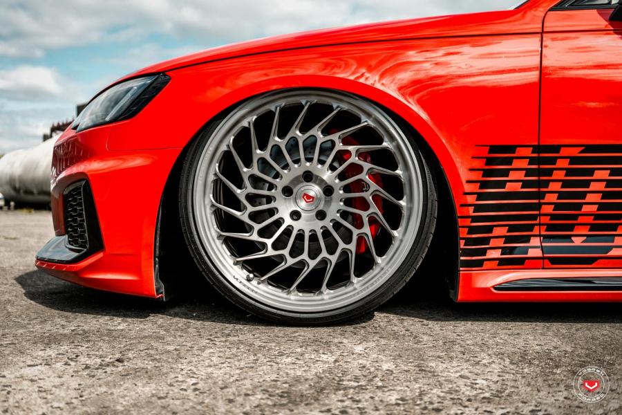 Детали экстерьера Audi RS4 Avant on Vossen Wheels (ML-R2) 2019 года  (фото 18 из 55)
